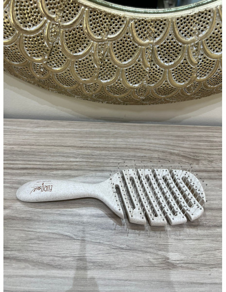 Escova Eurostil ovalada flexível biodegradável