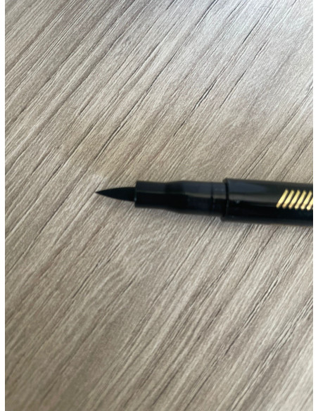 Pen Eyeliner Maquillaje Elixir
