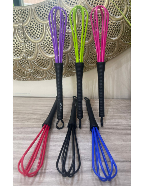 Pack de 6 Batidores de Colores Variados.